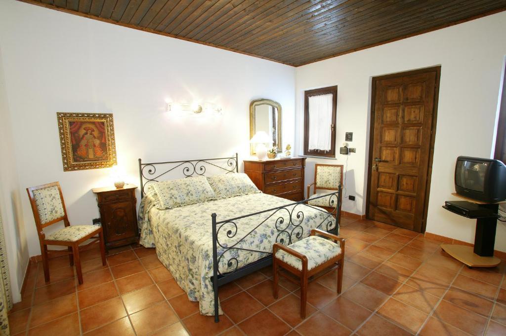 Aparthotel La Maragliana Castel Rocchero Zimmer foto