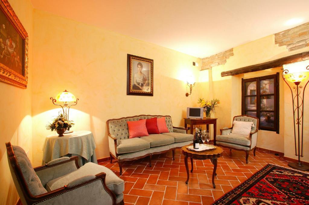 Aparthotel La Maragliana Castel Rocchero Zimmer foto